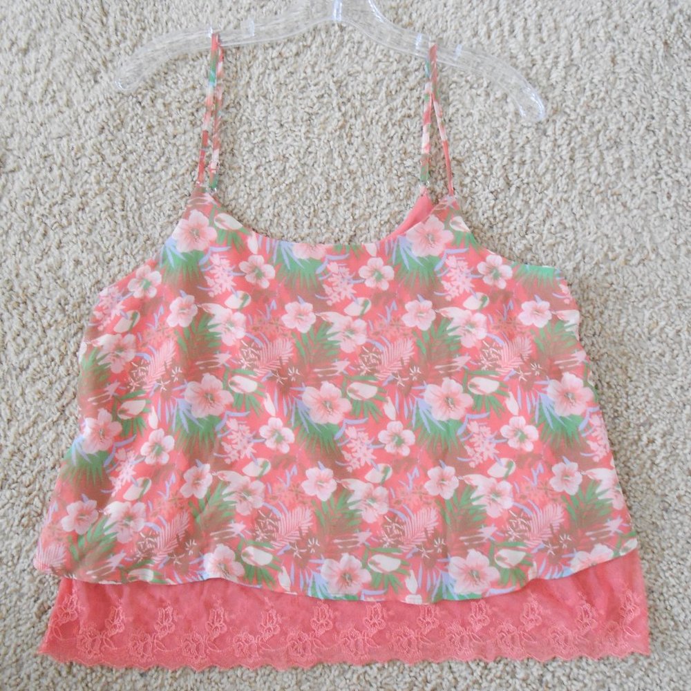 **CLEARANCE** Fifty Street Spaghetti Strap Floral Crop Top